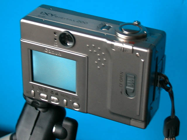 かなり古いカメラ(Old Camera)